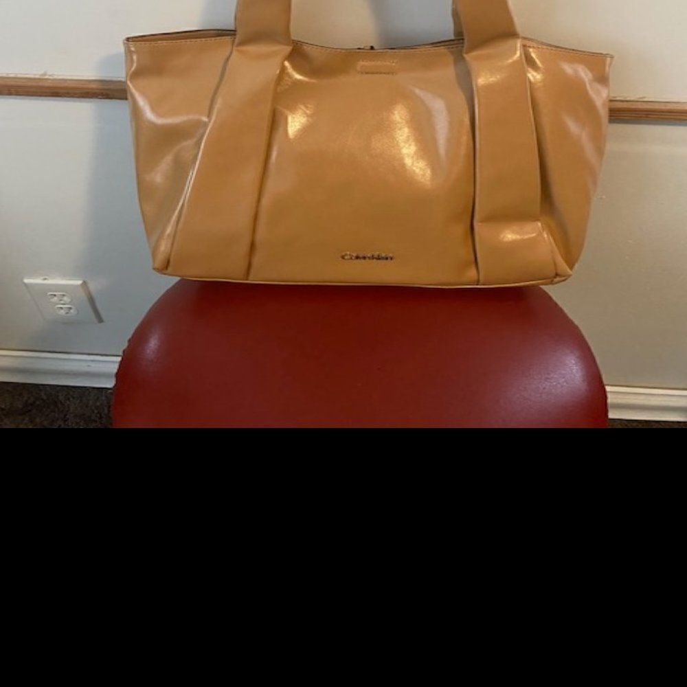 Calvin Klein Doe Hana Novelty Shoulder bag - Picture 3 of 10